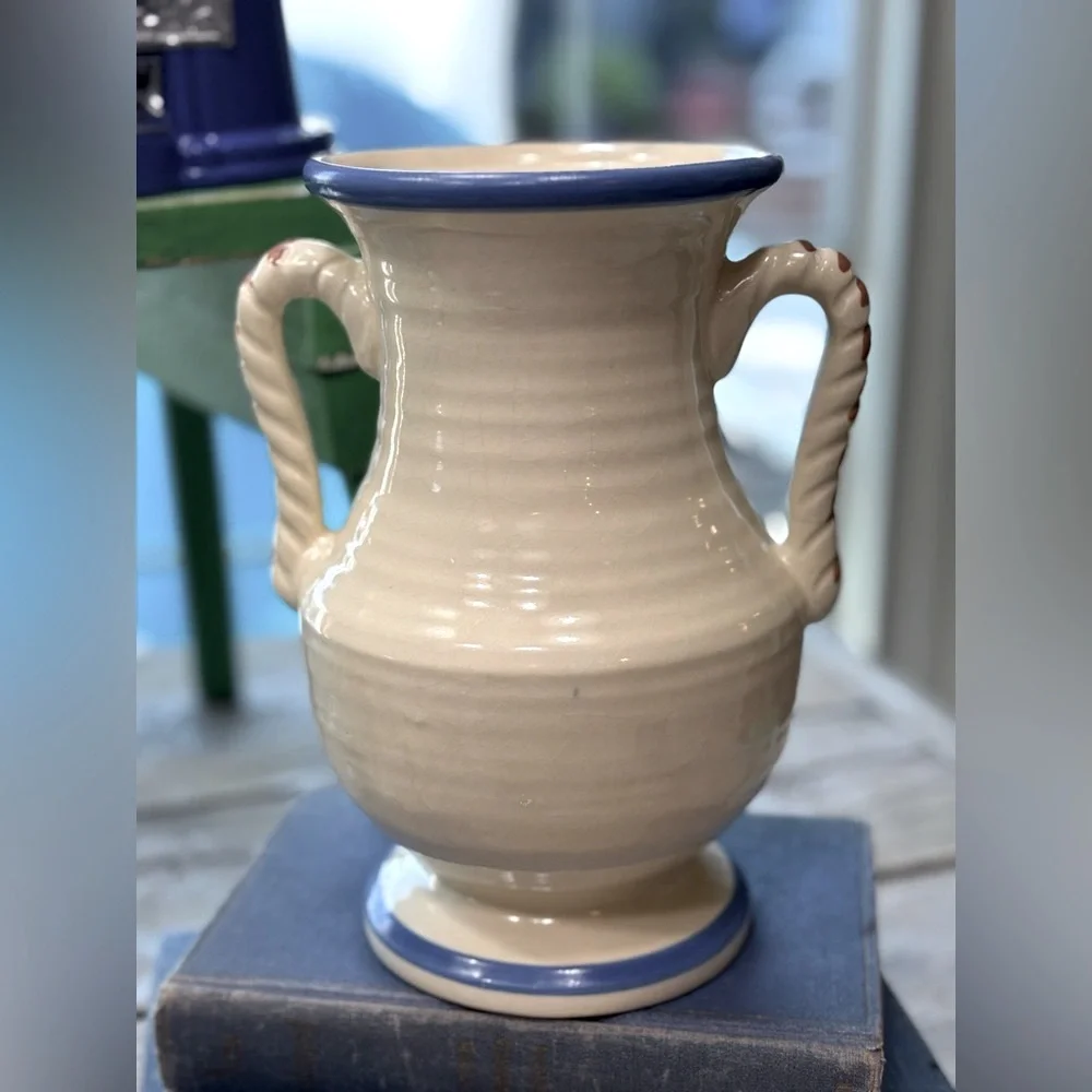 Antique Roseville Pottery Vase. 8.5” Old Colony. Vintage 1940s. Floral EUC